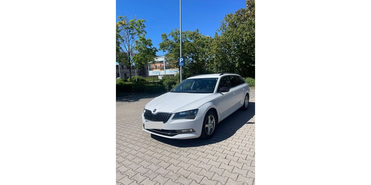 Skoda Superb 228.600 km 8.700 &euro; Alling 82239