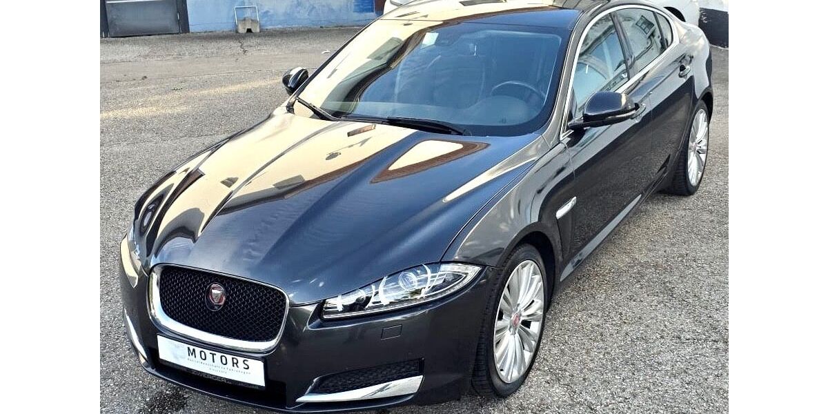 Jaguar XF 208.600 km 9.990 &euro; Maisach 82216