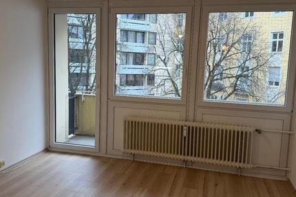 Helle 1-Zimmer-Wohnung mit Loggia & TG-StellplatzMünchen-Giesing 1 zimmer