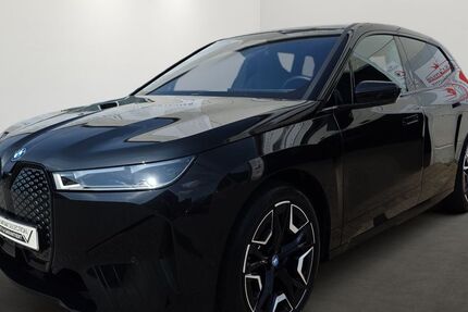 BMW iX 23.294 km 77.980 &euro; München 81827