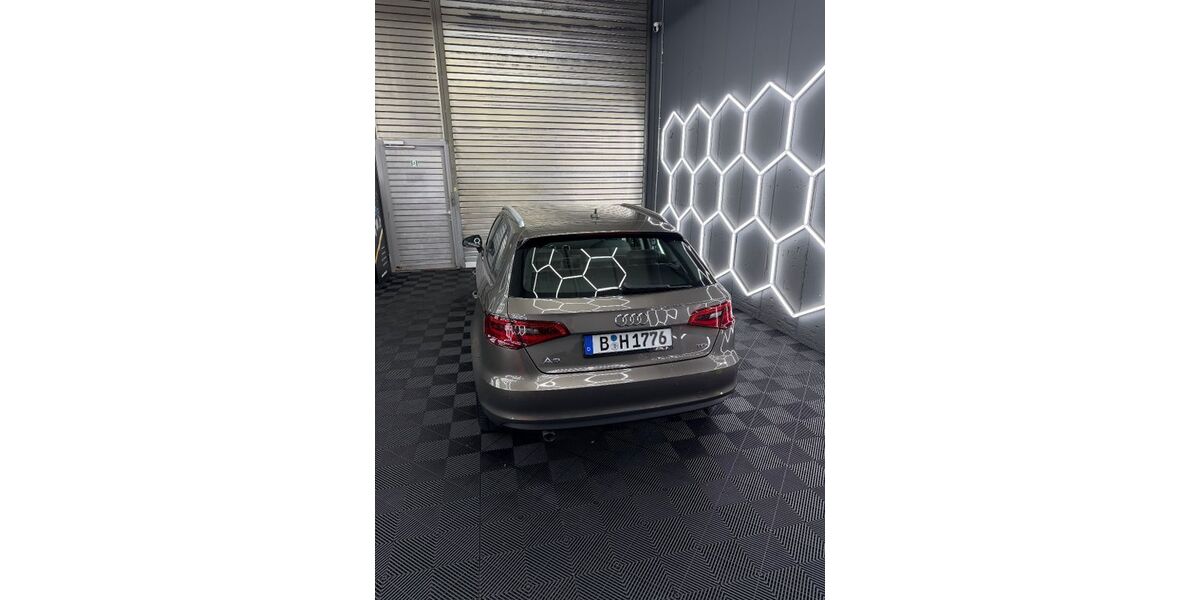 Audi A3 189.000 km 10.800 &euro; München 80539