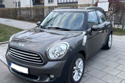 Mini Countryman D (Cooper) 108.000 km 8.490 &euro; München 81673