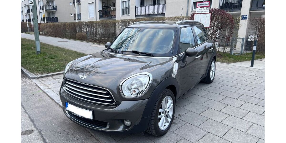 Mini Countryman D (Cooper) 108.000 km 8.490 &euro; München 81673