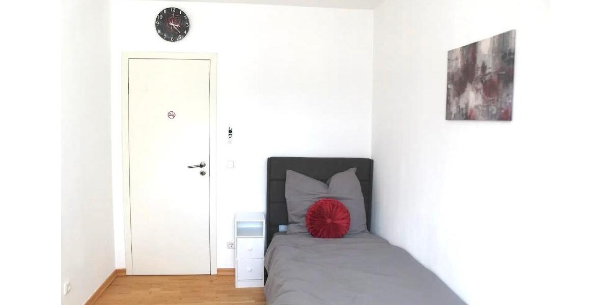 Erdgeschoßwohnung München Thalkirchen-Obersendling-Forstenried-Fürstenried-S - 3 Zimmer, 70 m&sup2;, 3.400&euro; | Angebot:25641061