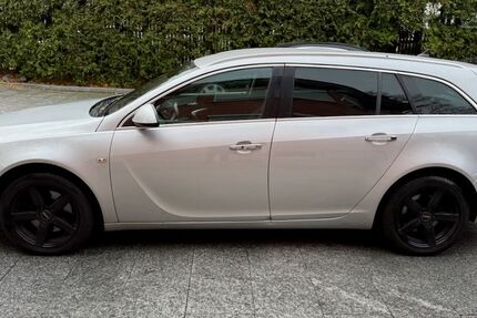 Opel Insignia 308.000 km 1.980 &euro; München 81827
