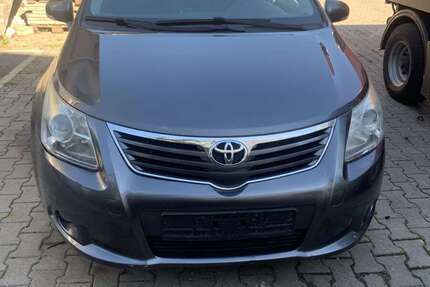 Toyota Avensis 245.000 km 5.800 &euro; München, Landeshauptstadt 81475