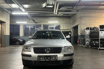 VW Passat 270.000 km 2.200 € München 80313