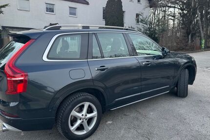 Volvo XC90 171.000 km 21.900 &euro; München 81927