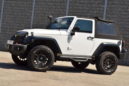 Jeep Wrangler 99.900 km 25.980 &euro; München 81243