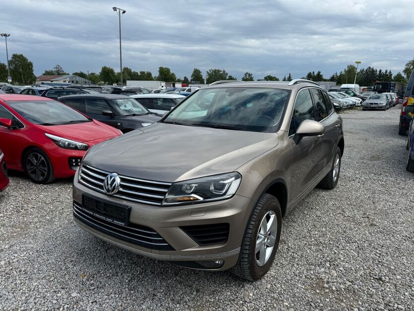 VW Touareg 267.000 km 13.990 € München 81829
