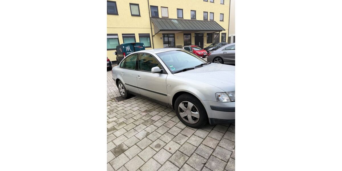 VW Passat 160.000 km 2.800 &euro; Unterhaching 82008