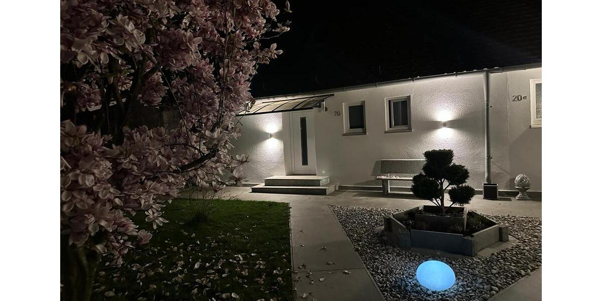 Reihenmittelhaus ab sofort frei , Energieausweis C, Garten 4 zimmer