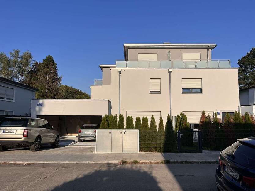 Haus zum Mieten in München 3.600 € 114 m²