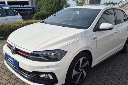 VW Polo 57.000 km 16.975 € München 81477