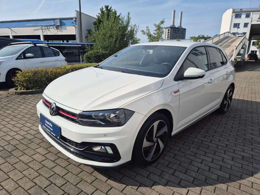 VW Polo 57.000 km 16.975 € München 81477