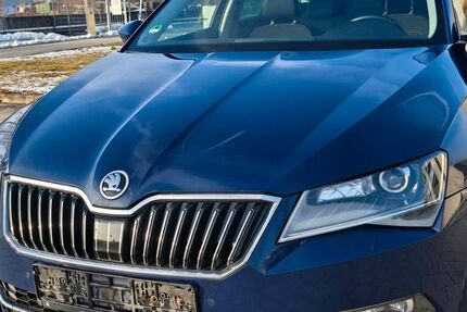 Skoda Superb 320.000 km 8.990 &euro; Fürstenfeldbruck 82256