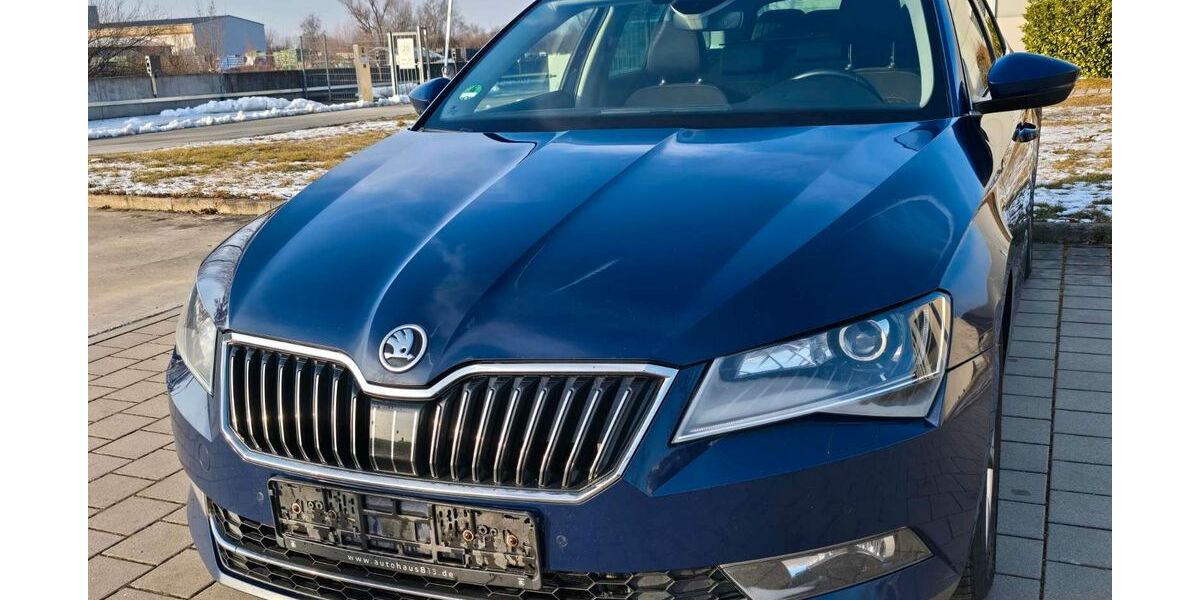 Skoda Superb 320.000 km 8.990 &euro; Fürstenfeldbruck 82256