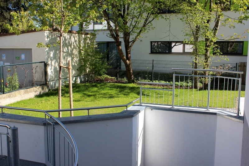 Helle u. ruhige 3-Zi.-Wohnung im schönen Freimann - Nähe U6 - NUR! für PERSONEN ab 50 JAHRE (lt.Teilungserklärung!!!) 3 zimmer