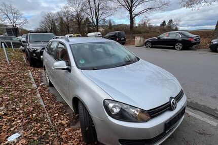 VW Golf 221.900 km 4.100 &euro; München 81379