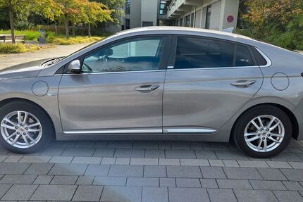 Hyundai IONIQ 114.000 km 14.200 € München 81377