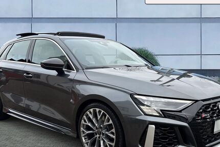 Audi RS3 11.490 km 59.880 &euro; Ismaning 85737