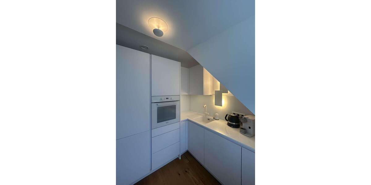 Etagenwohnung Harlaching Harlaching - 2.5 Zimmer, 86 m&sup2;, 1.795&euro; | Angebot:27159646