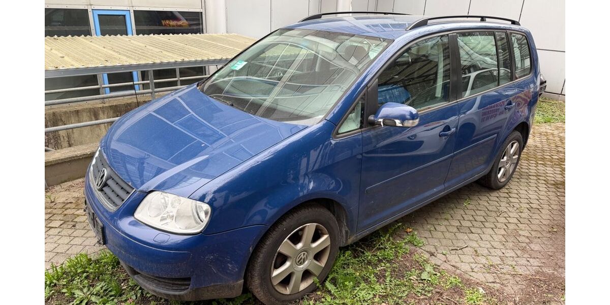 VW Touran 282.000 km 1.880 &euro; München 81827