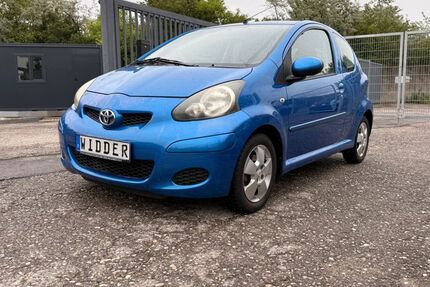 Toyota Aygo (X) 33.700 km 4.999 &euro; München 80807