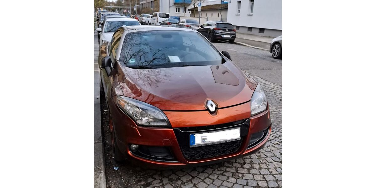 Renault Megane 94.056 km 6.499 &euro; München 81539
