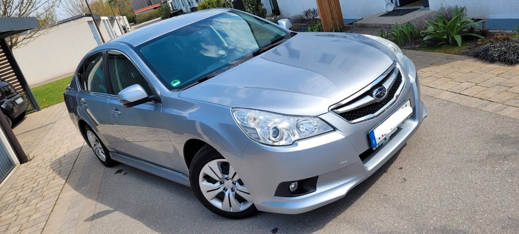 Subaru Legacy 198.000 km 4.700 &euro; Poing 85586