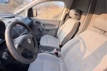 VW Caddy 90.025 km 5.000 &euro; München 80596