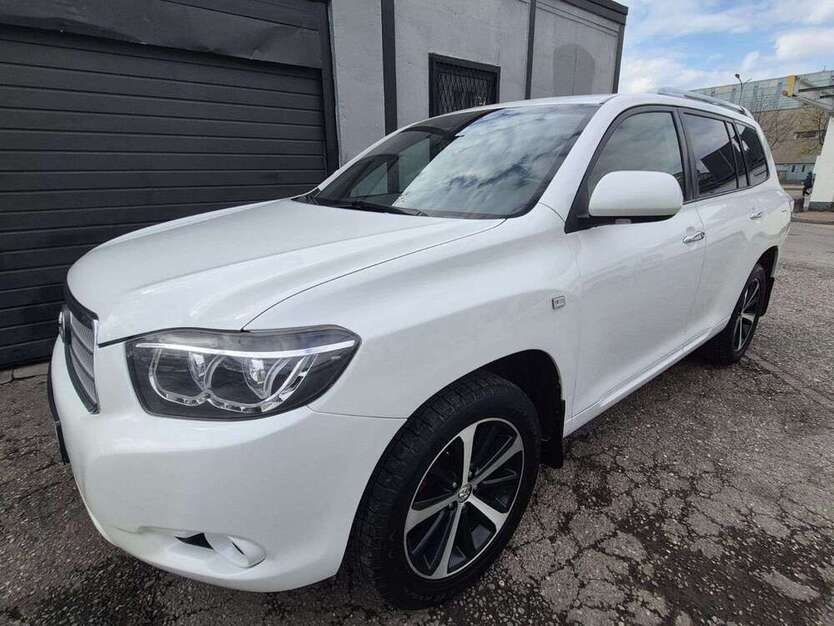 Toyota Highlander 312.006 km 11.990 € München 80809