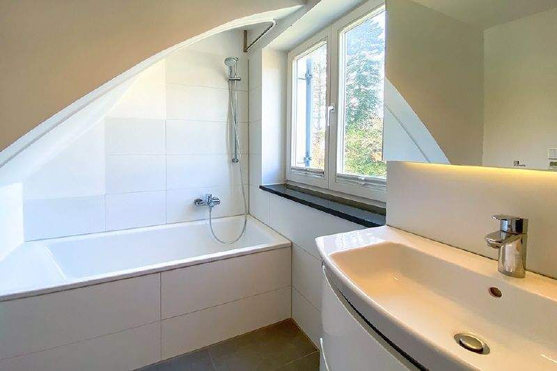 Einfamilienhaus Gräfelfing - 4 Zimmer, 131 m&sup2;, 2.800&euro; | Angebot:25769769