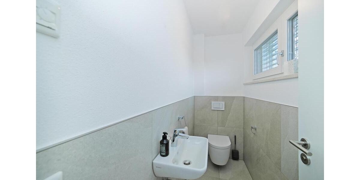 Reihenhaus München Allach-Untermenzing - 5 Zimmer, 144 m&sup2;, 3.400&euro; | Angebot:25217195