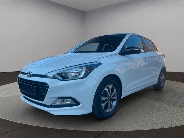 Hyundai i20 97.150 km 8.590 &euro; München 80992