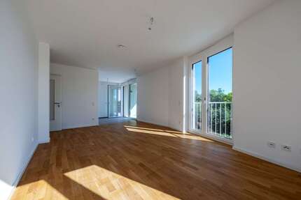 Wohnung München Berg am Laim - 2 Zimmer, 65 m&sup2;, 1.770&euro; | Angebot:27142794