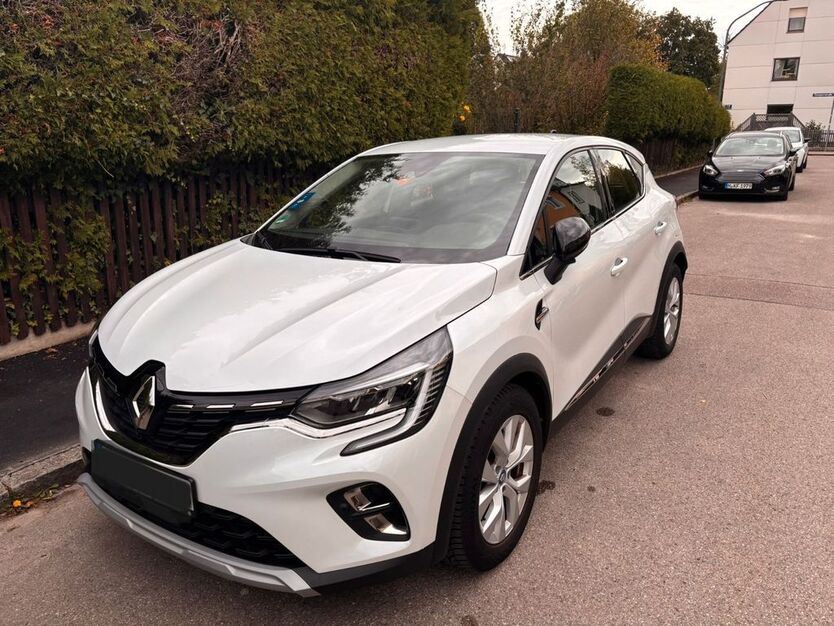 Renault Captur 19.000 km 19.900 € München 81737