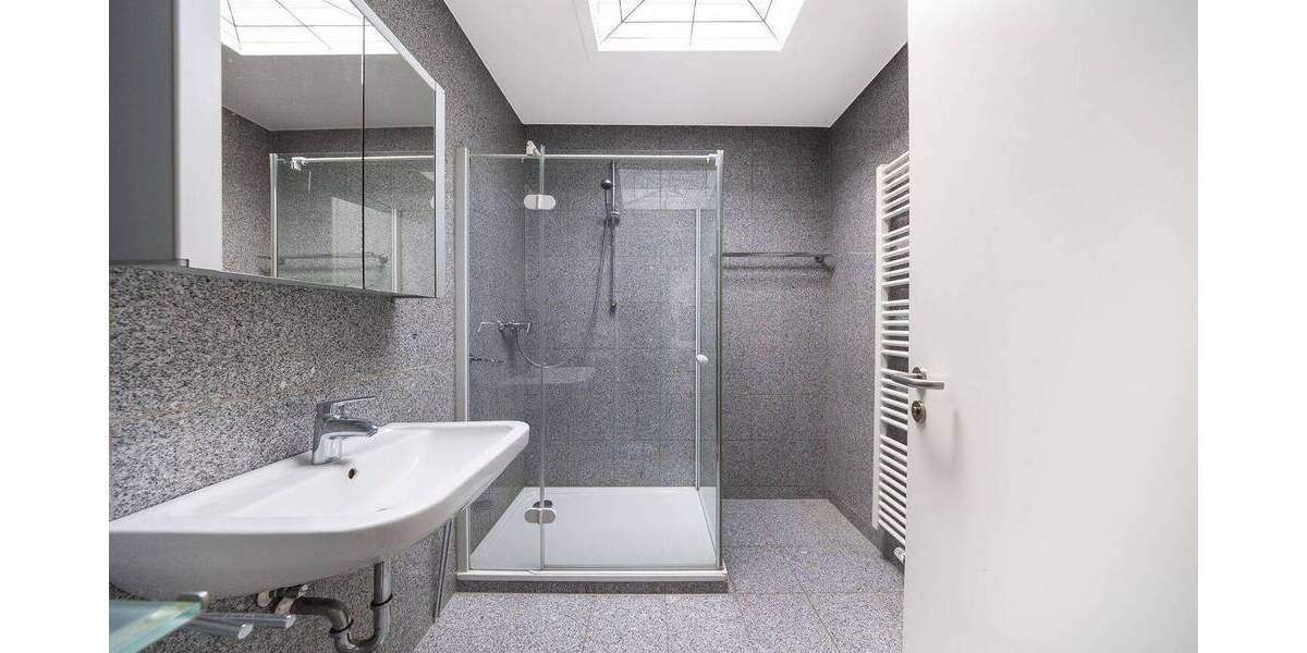 Bungalow München Bogenhausen - 4 Zimmer, 122 m&sup2;, 1.000.000&euro; | Angebot:26928725