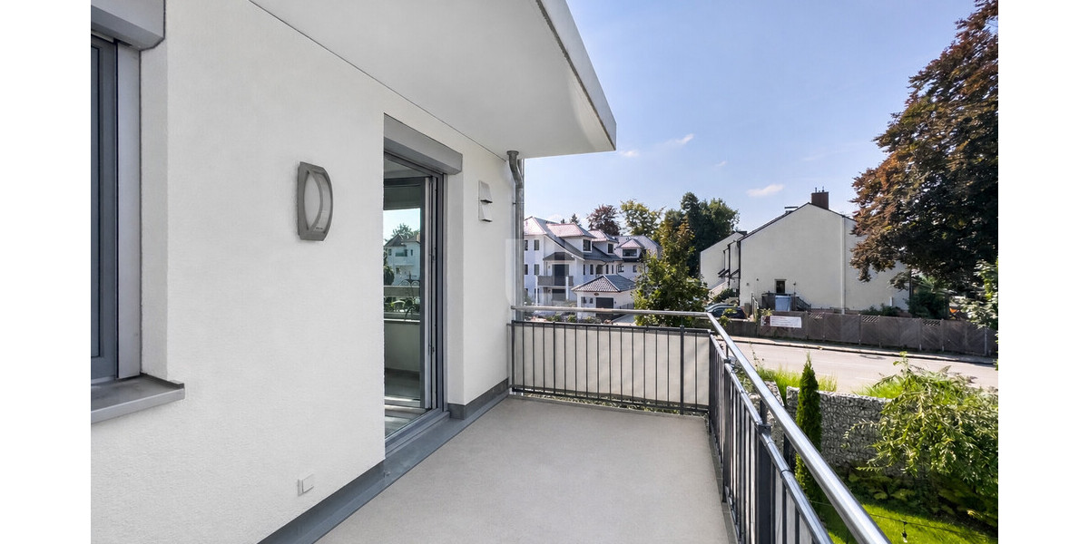 WINDISCH - Traumhafte 2-Zi.-Wohnung mit gehobener Ausstattung und Aufzug in zentraler Lage - Etagenwohnung Gröbenzell | Angebot:26456020