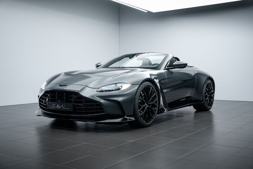 Aston Martin V12 Vantage 3.300 km 299.000 € Putzbrunn 85640