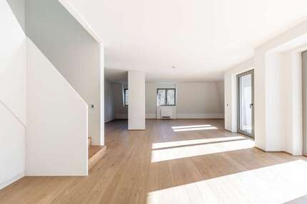 Wohnung zum Kaufen in München 1.925.000 € 147.19 m² 5 zimmer