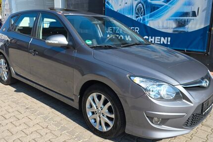 Hyundai i30 176.000 km 4.999 &euro; Garching 85748