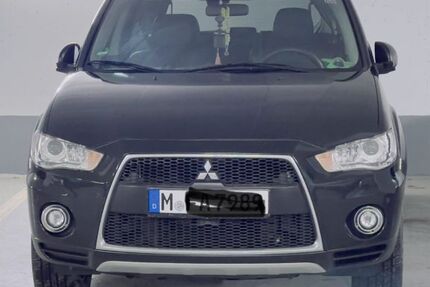 Mitsubishi Outlander 225.500 km 5.400 € München 80997