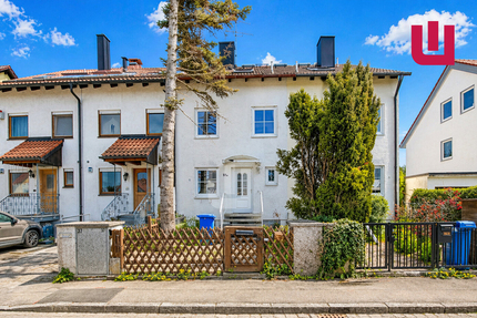 WINDISCH – Renovierungsbedürftiges RMH in Ortsrandlage von Olching – viel Potenzial für Familien! - Haus Olching | Angebot:26534334