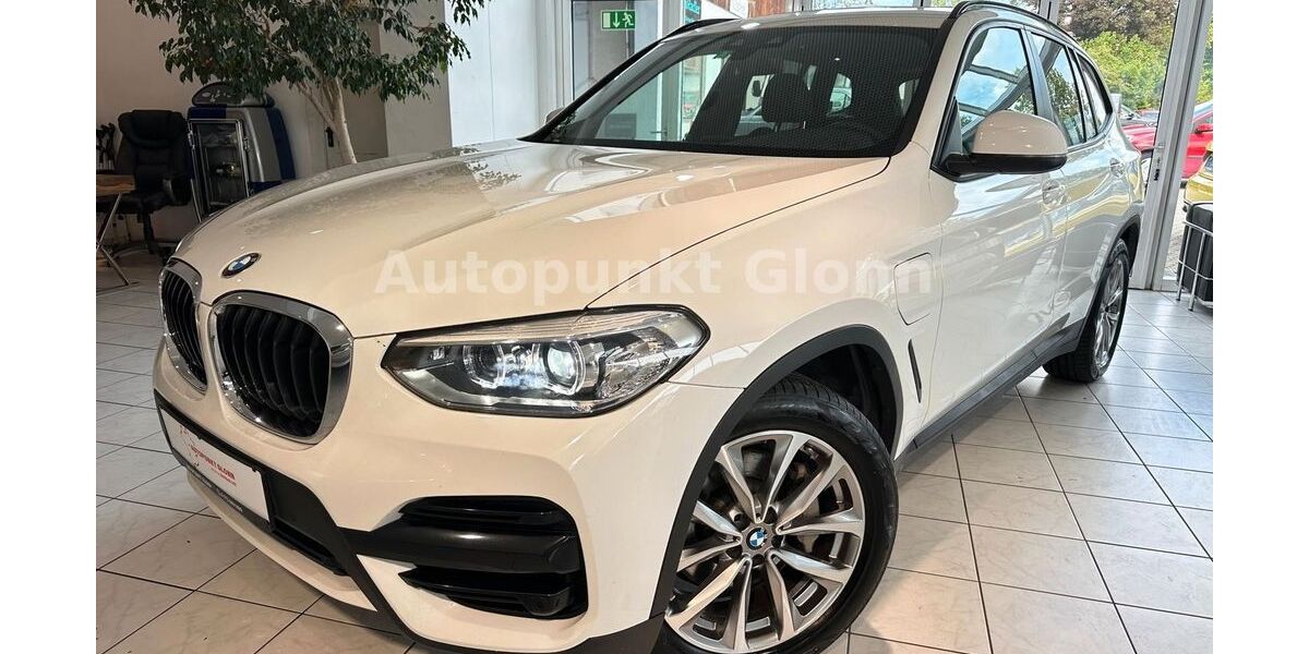 BMW X3 127.964 km 23.990 &euro; Glonn 85625
