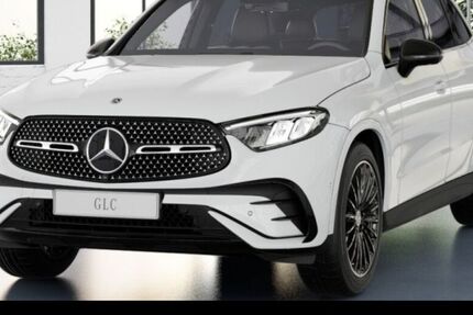 Mercedes-Benz GLC 300 9.900 km 62.900 &euro; München 80636