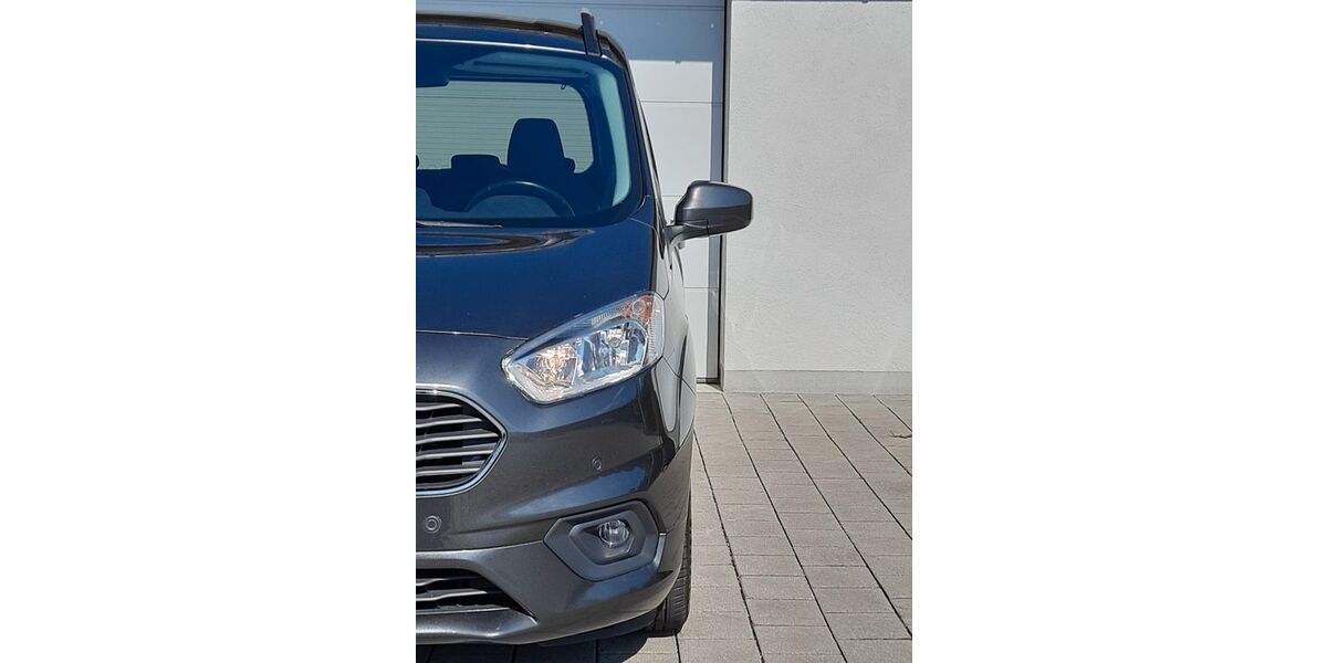 Ford Tourneo Courier 85.300 km 15.900 &euro; Aschheim 85609