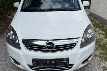 Opel Zafira 199.500 km 2.900 &euro; München 81827