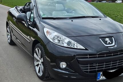 Peugeot 207 15.900 km 7.300 &euro; München 80937