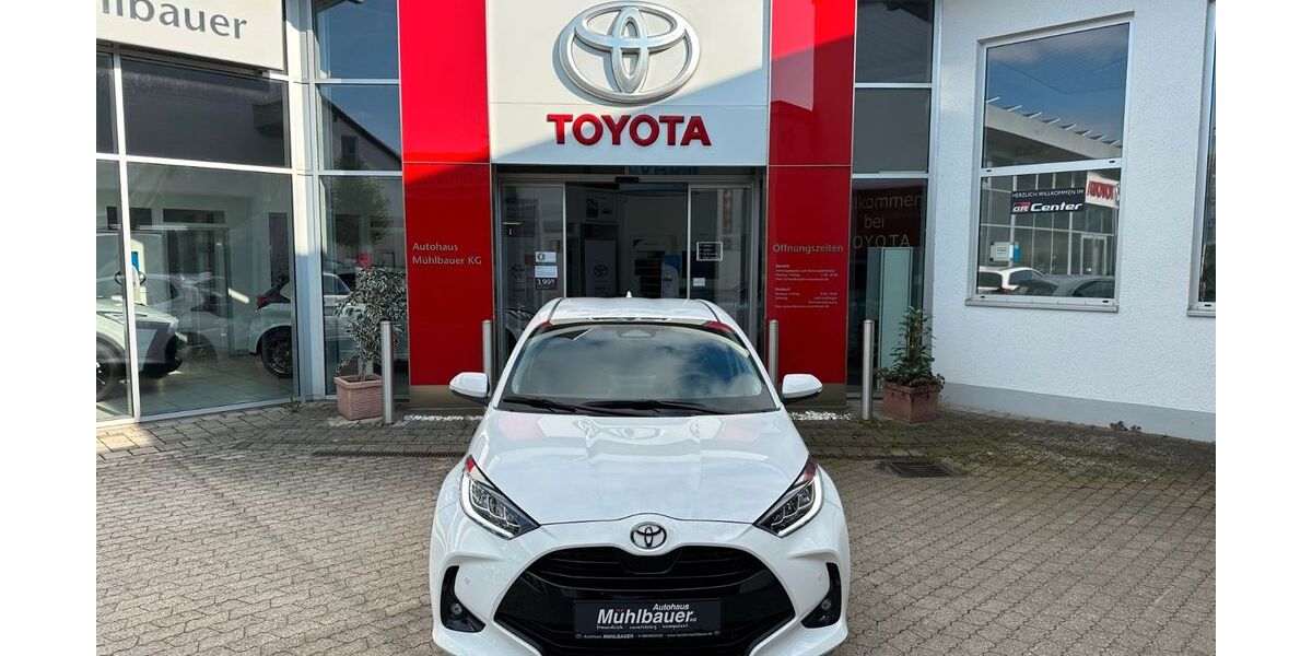 Toyota Yaris 1.480 km 24.980 &euro; Neufarn 85646